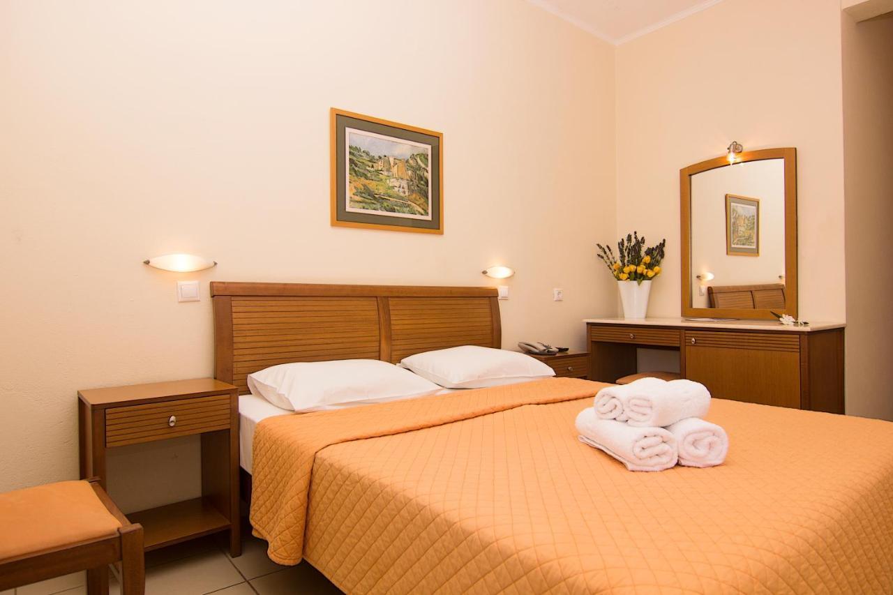 Hotel Stoupa Exterior photo
