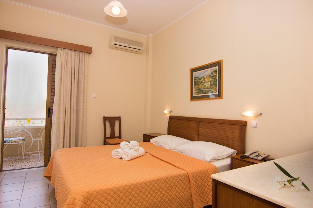 Hotel Stoupa Exterior photo