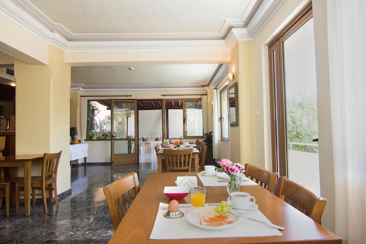 Hotel Stoupa Exterior photo